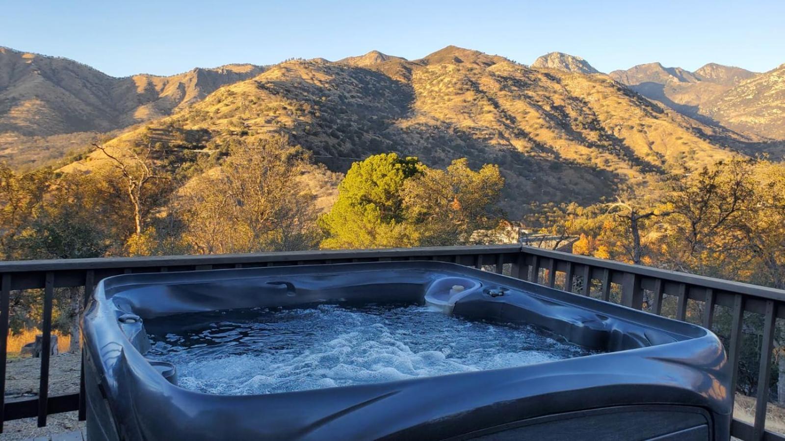 Villa Mountain View, Hot Tub, Open Kitchen, 10M To Sequoia Three Rivers Esterno foto